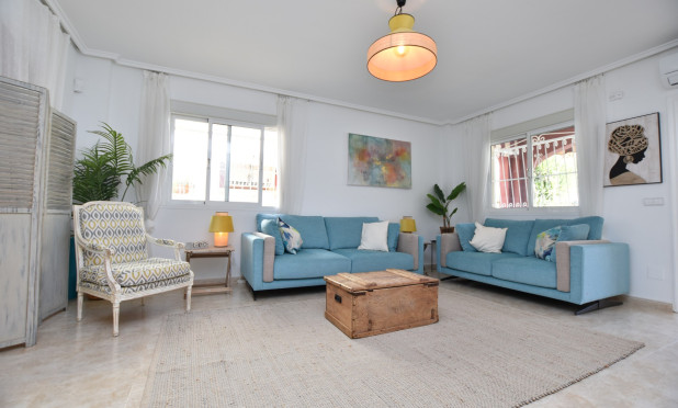 Resale - Townhouse - Ciudad Quesada - Doña pepa