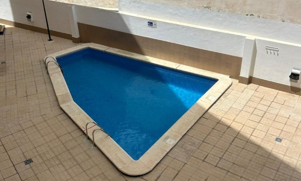 Resale - Apartment / flat - Torrevieja - Playa Los Locos