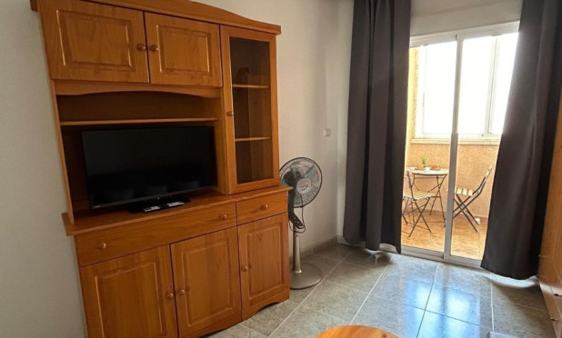 Resale - Apartment / flat - Torrevieja - Playa Los Locos