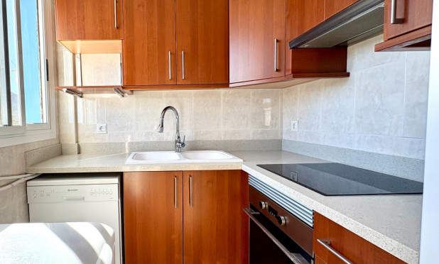 Resale - Apartment / flat - Denia - Les Marines - Las Marinas