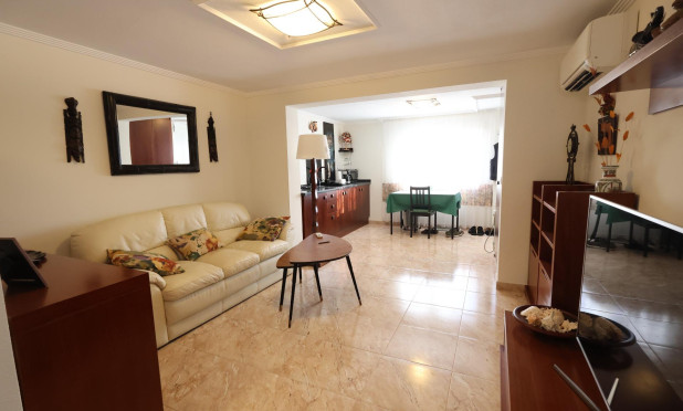 Resale - Villa - Torrevieja - Los Balcones