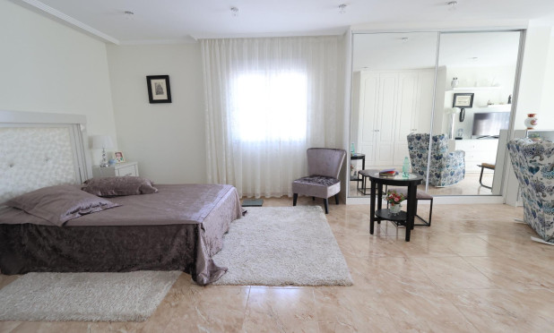Resale - Villa - Torrevieja - Los Balcones