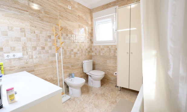 Resale - Villa - Torrevieja - Los Balcones