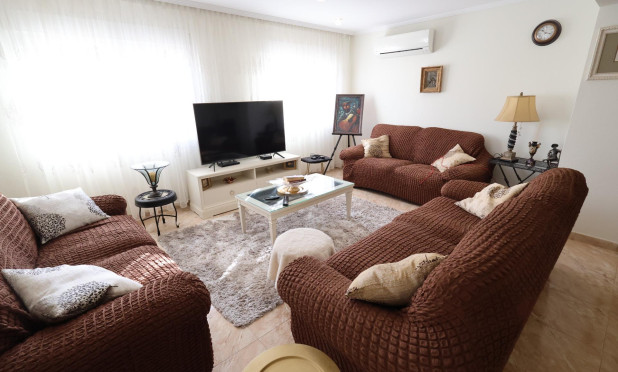 Resale - Villa - Torrevieja - Los Balcones