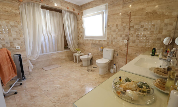 Resale - Villa - Torrevieja - Los Balcones