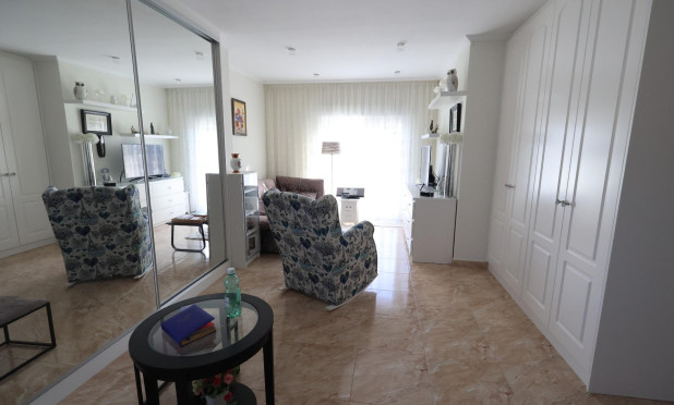 Resale - Villa - Torrevieja - Los Balcones