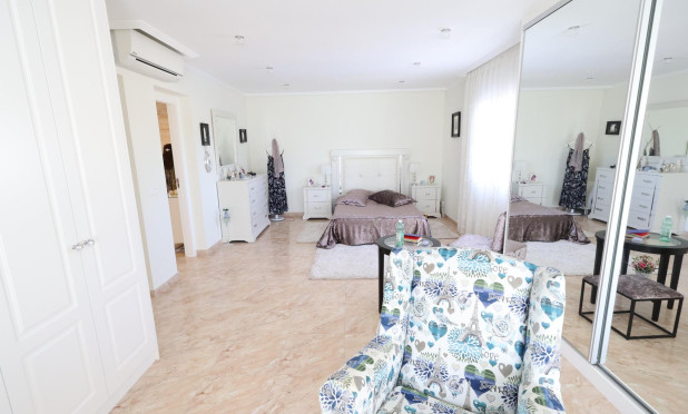 Resale - Villa - Torrevieja - Los Balcones