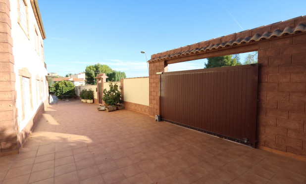 Resale - Villa - Torrevieja - Los Balcones