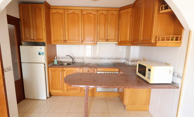 Resale - Apartment / flat - Torrevieja - Punta Prima