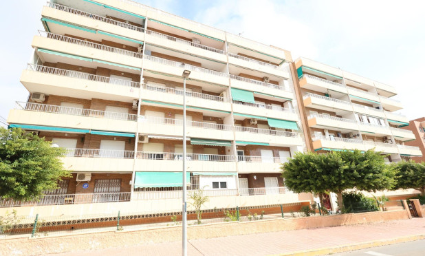 Resale - Apartment / flat - Torrevieja - Punta Prima