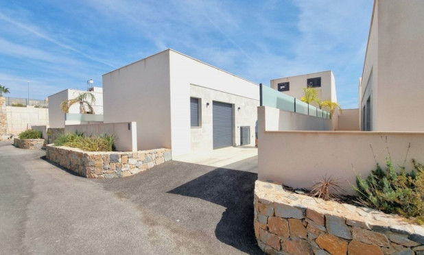 Resale - Villa - Rojales