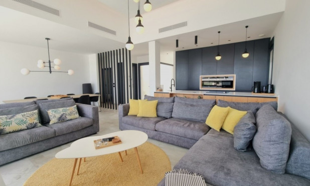 Resale - Villa - Rojales