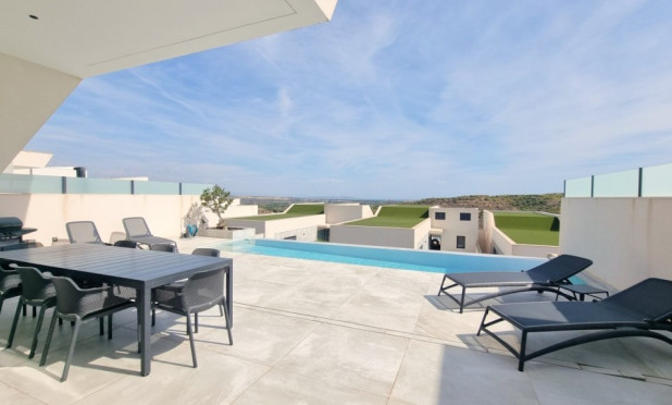 Resale - Villa - Rojales