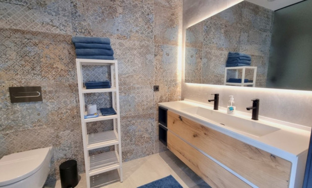 Resale - Villa - Rojales