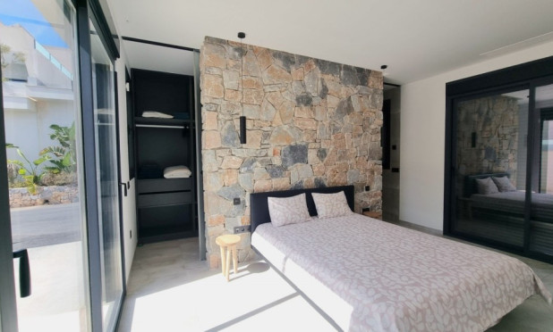 Resale - Villa - Rojales