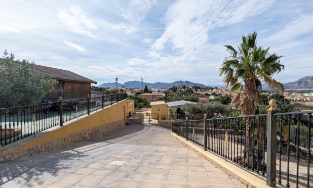 Resale - Villa - Bigastro