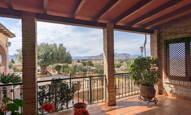 Resale - Villa - Bigastro