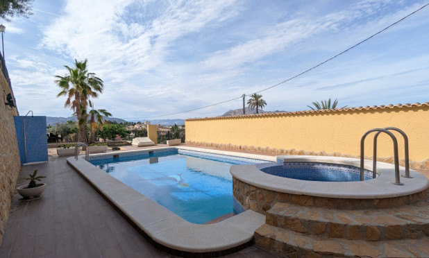 Resale - Villa - Bigastro