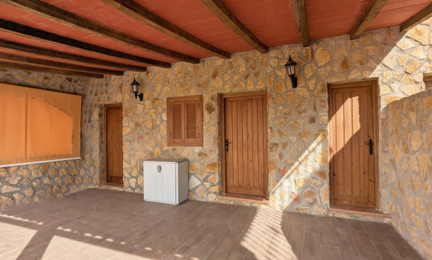 Resale - Villa - Bigastro