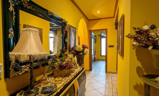 Resale - Villa - Bigastro