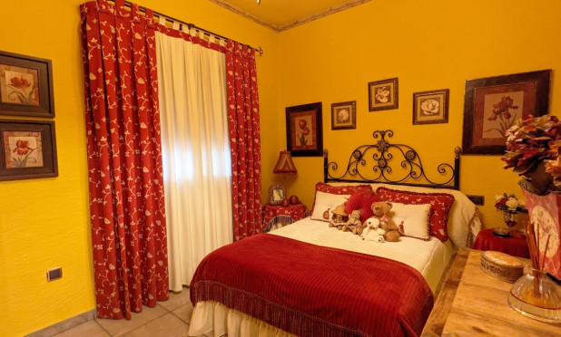 Resale - Villa - Bigastro