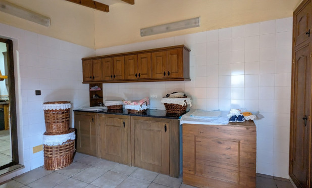 Resale - Villa - Bigastro