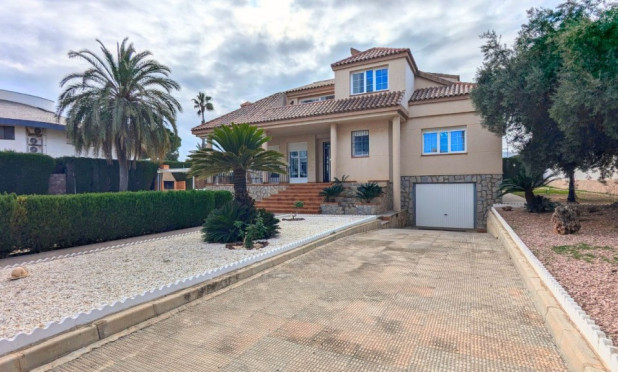 Wiederverkauf - Villa - Mil Palmeras