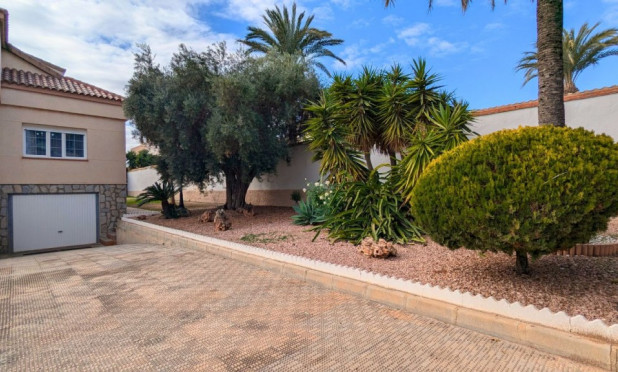 Wiederverkauf - Villa - Mil Palmeras