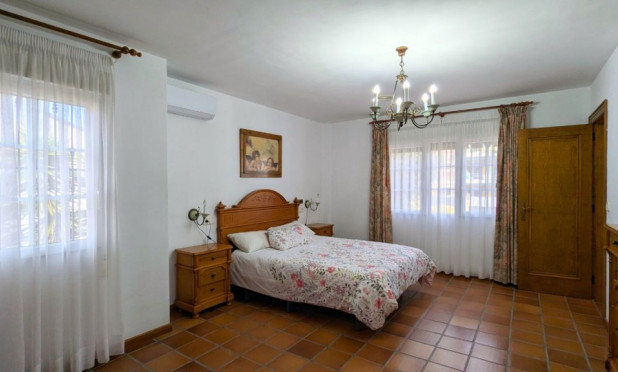 Wiederverkauf - Villa - Mil Palmeras