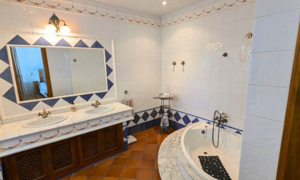 Wiederverkauf - Villa - Mil Palmeras