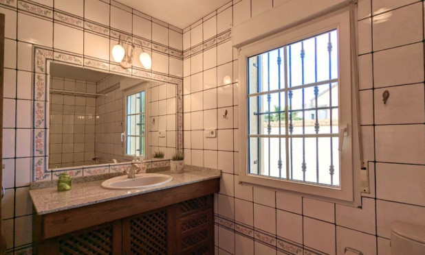 Wiederverkauf - Villa - Mil Palmeras