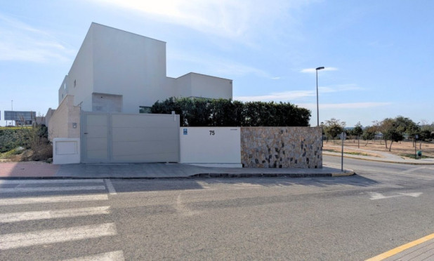 Odsprzedaż - Villa - Benijofar