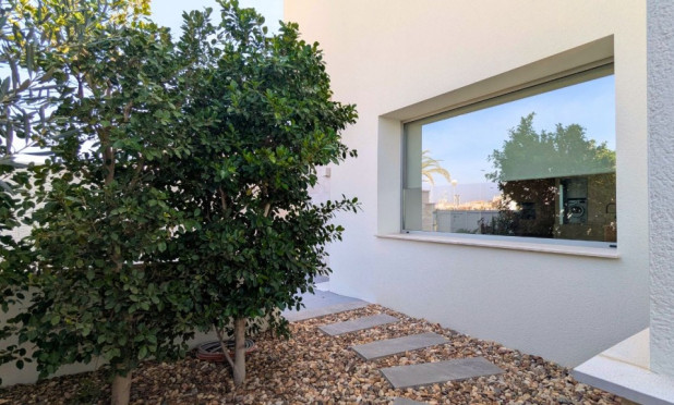 Odsprzedaż - Villa - Benijofar