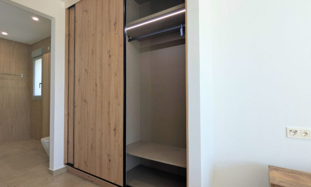 Odsprzedaż - Villa - Benijofar