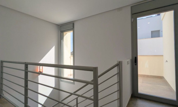 Odsprzedaż - Villa - Benijofar