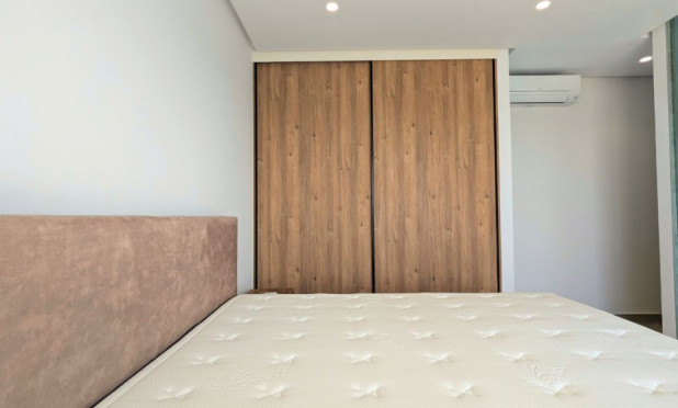 Odsprzedaż - Villa - Benijofar