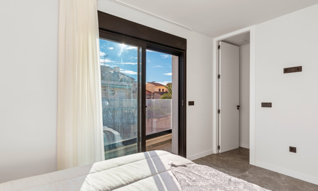 Resale - Villa - Torre de la Horadada