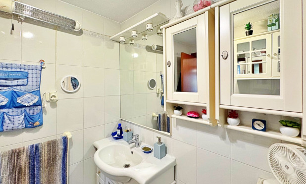 Resale - Apartment / flat - Torrevieja - Rocio del Mar