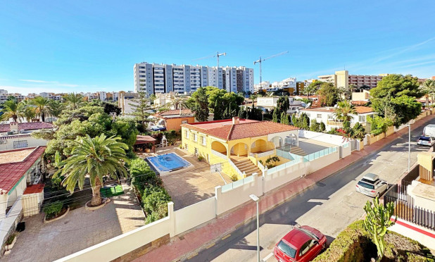 Resale - Apartment / flat - Torrevieja - Rocio del Mar