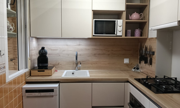 Resale - Villa - Los Montesinos - La Herrada