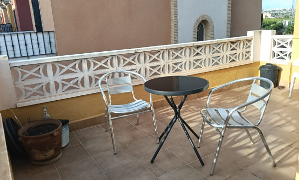 Resale - Villa - Los Montesinos - La Herrada