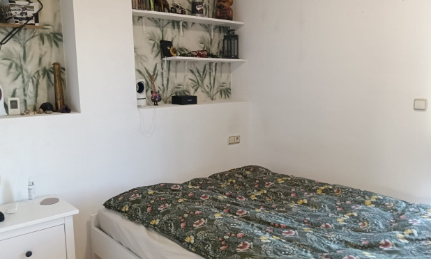 Resale - Villa - Los Montesinos - La Herrada