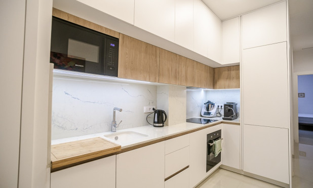 Odsprzedaż - Mieszkanie w bloku - Torrevieja - torrevieja