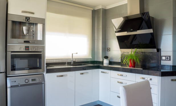 Resale - Apartment / flat - Torrevieja - torrevieja