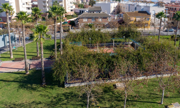 Resale - Apartment / flat - Torrevieja - torrevieja