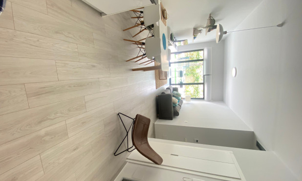 Resale - Apartment / flat - Orihuela Costa - Villamartín