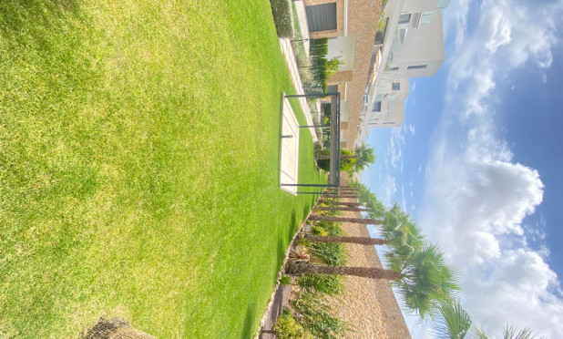 Resale - Apartment / flat - Orihuela Costa - Villamartín