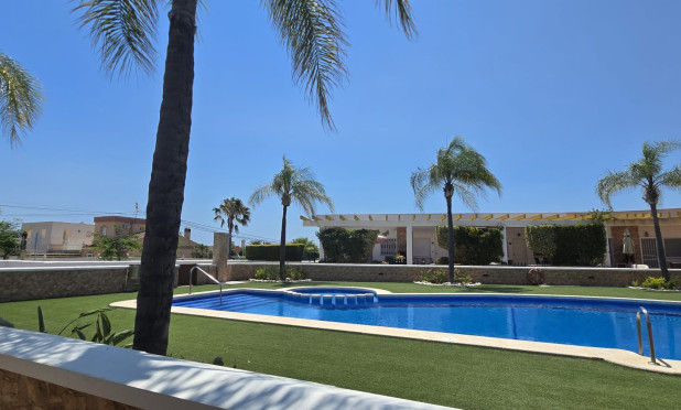 Resale - Townhouse - Orihuela Costa - Mil Palmeras