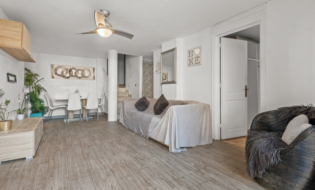 Resale - Villa - Orihuela Costa - Playa Flamenca