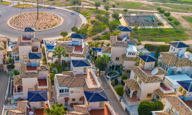 Resale - Villa - Orihuela Costa - Playa Flamenca